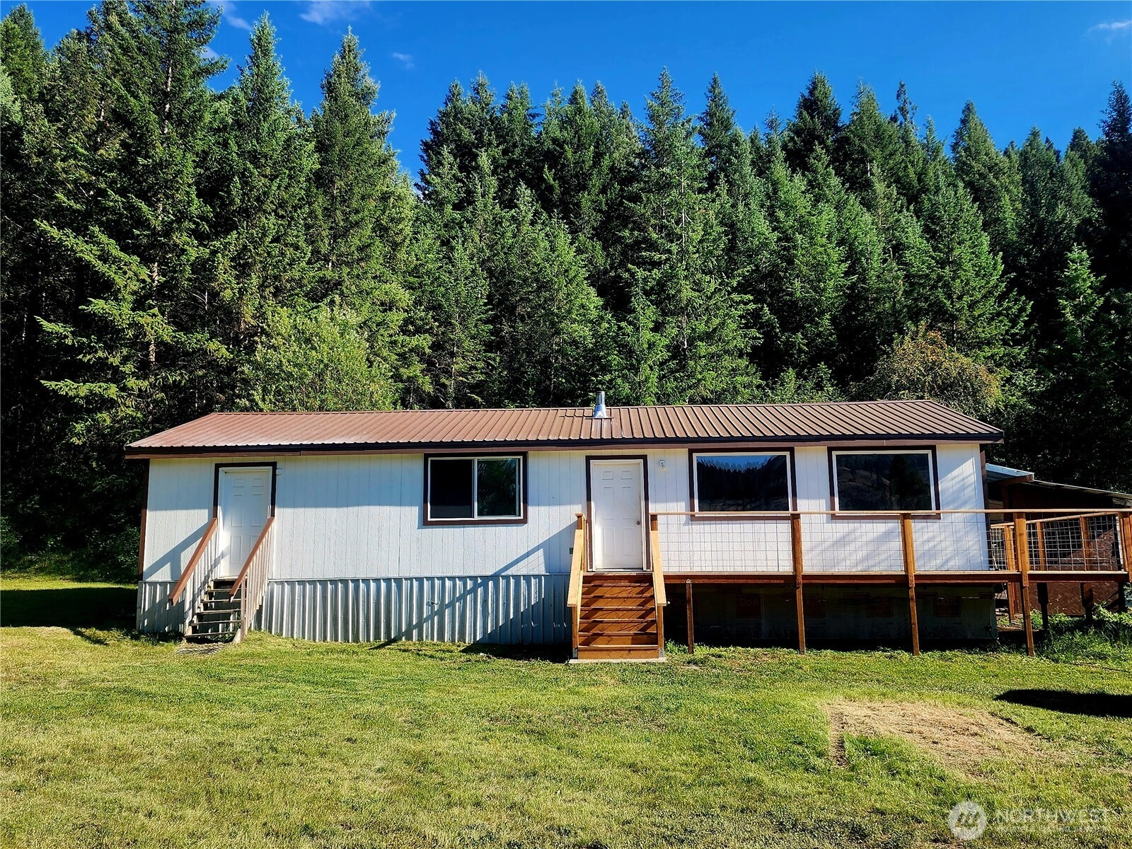 88 Little Bear Rd Republic WA 99166