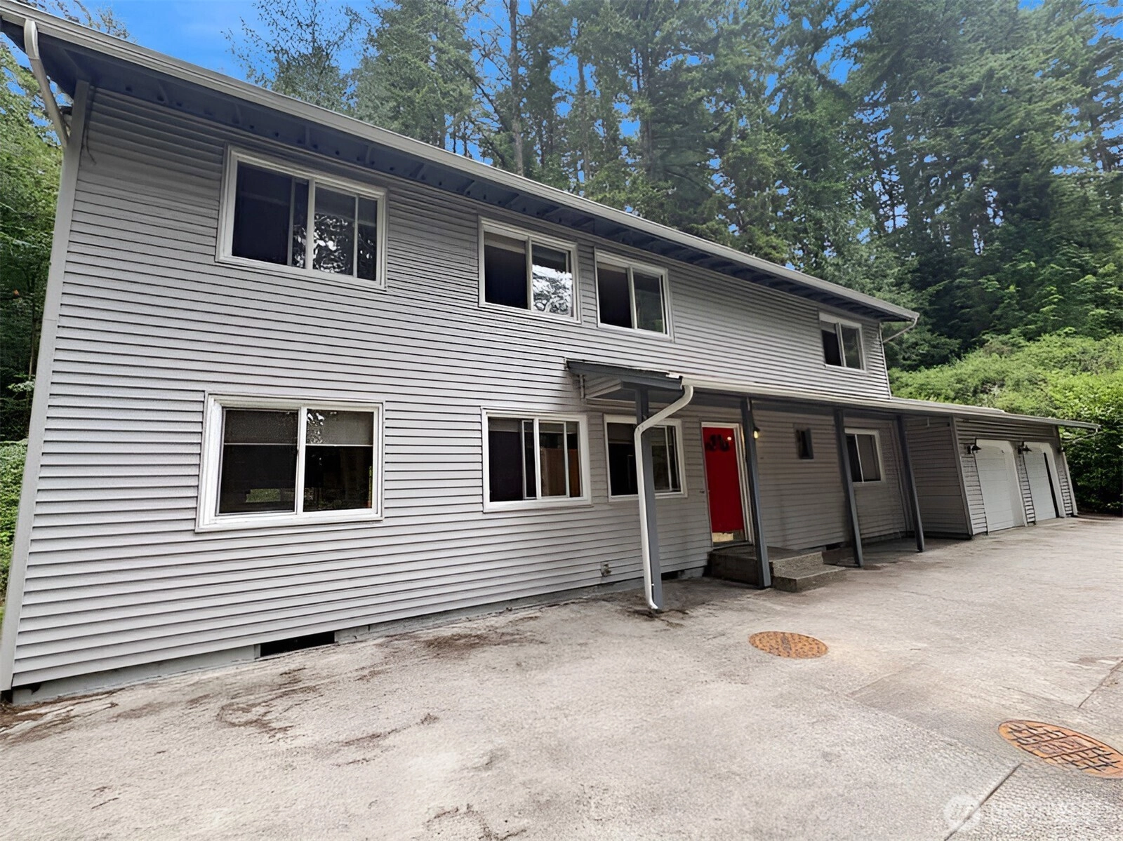 24404 SE Mirrormont Blvd Unit  Issaquah WA 98027