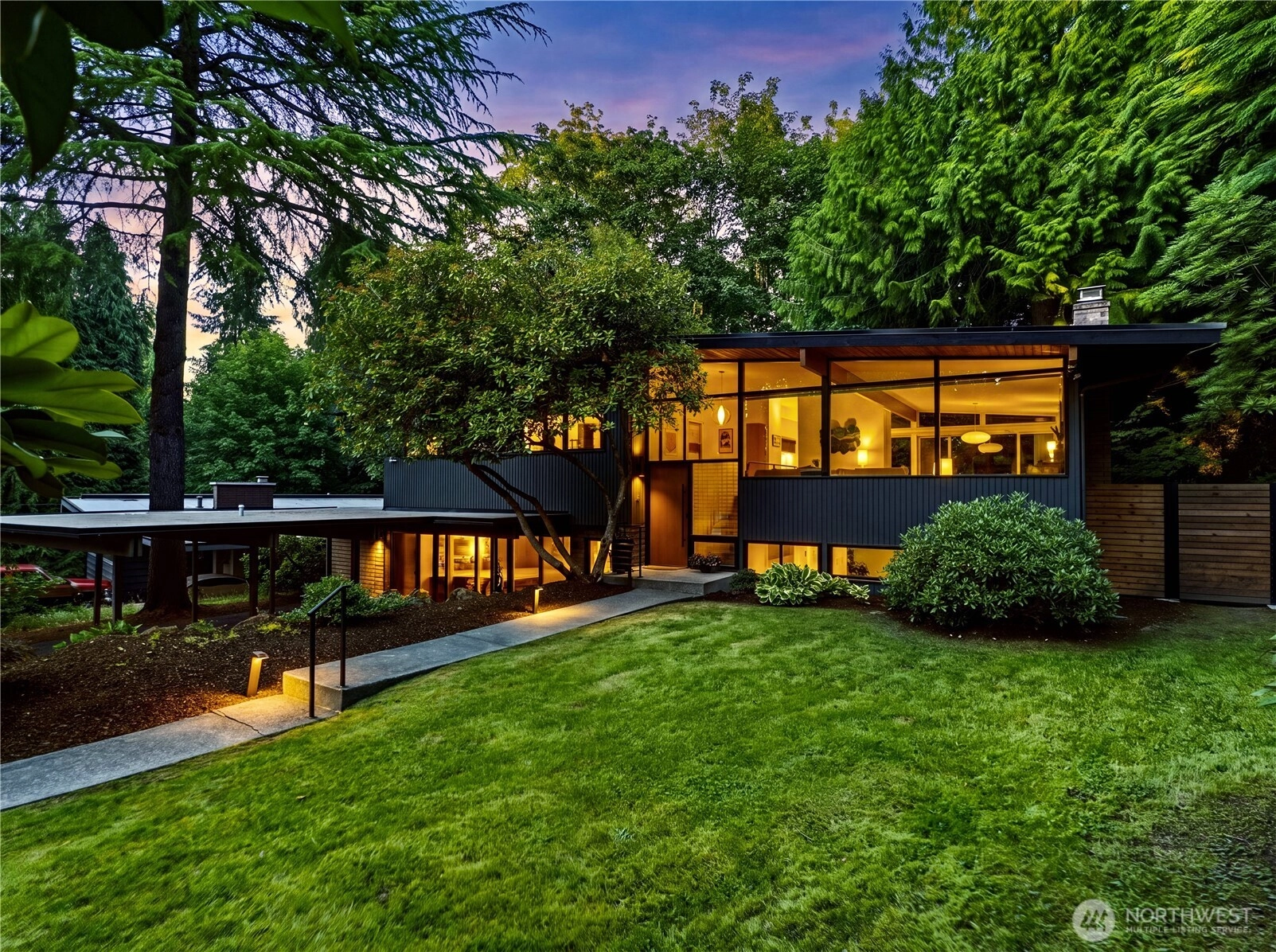17128 2nd Ave SW Normandy Park WA 98166