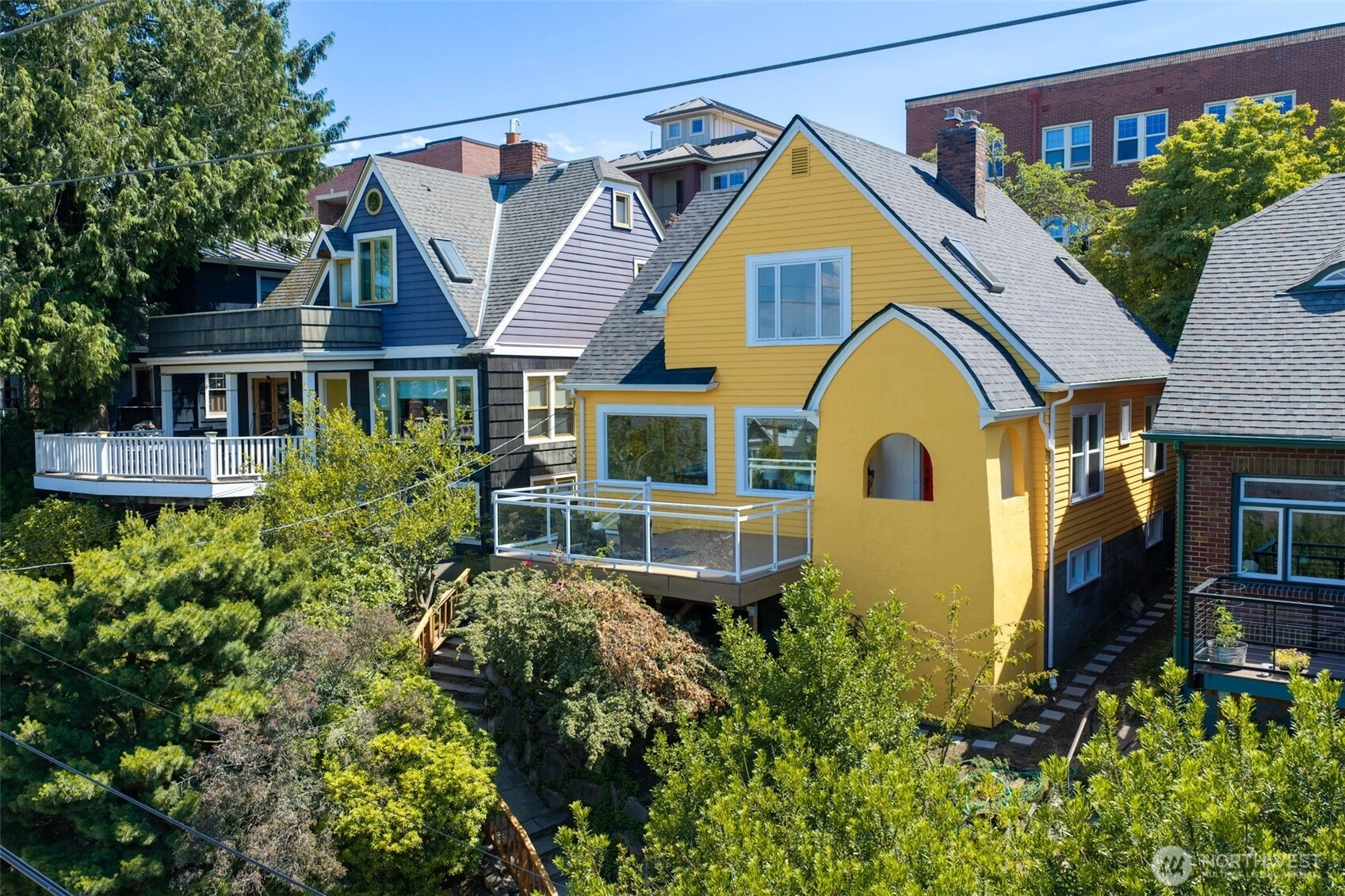 5006 Greenwood Ave N Seattle WA 98103