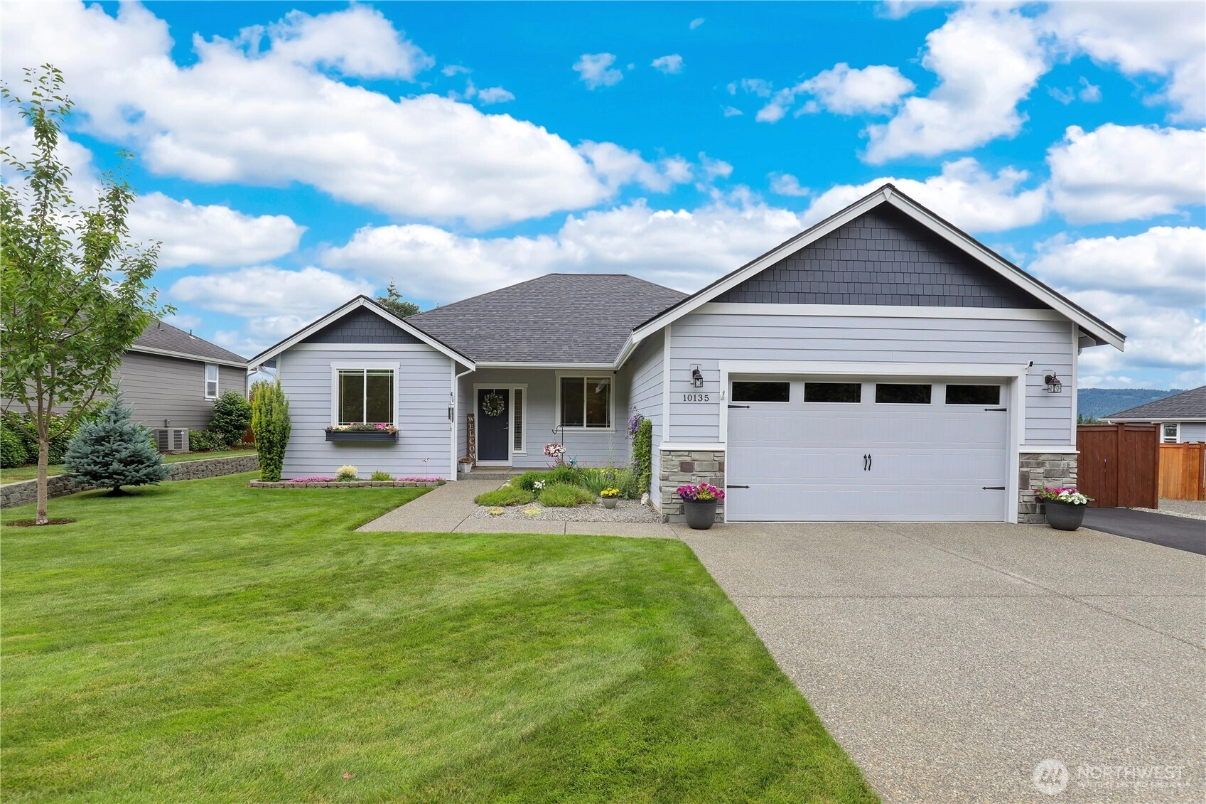 10135 Albany Park Ln SW Rochester WA 98579
