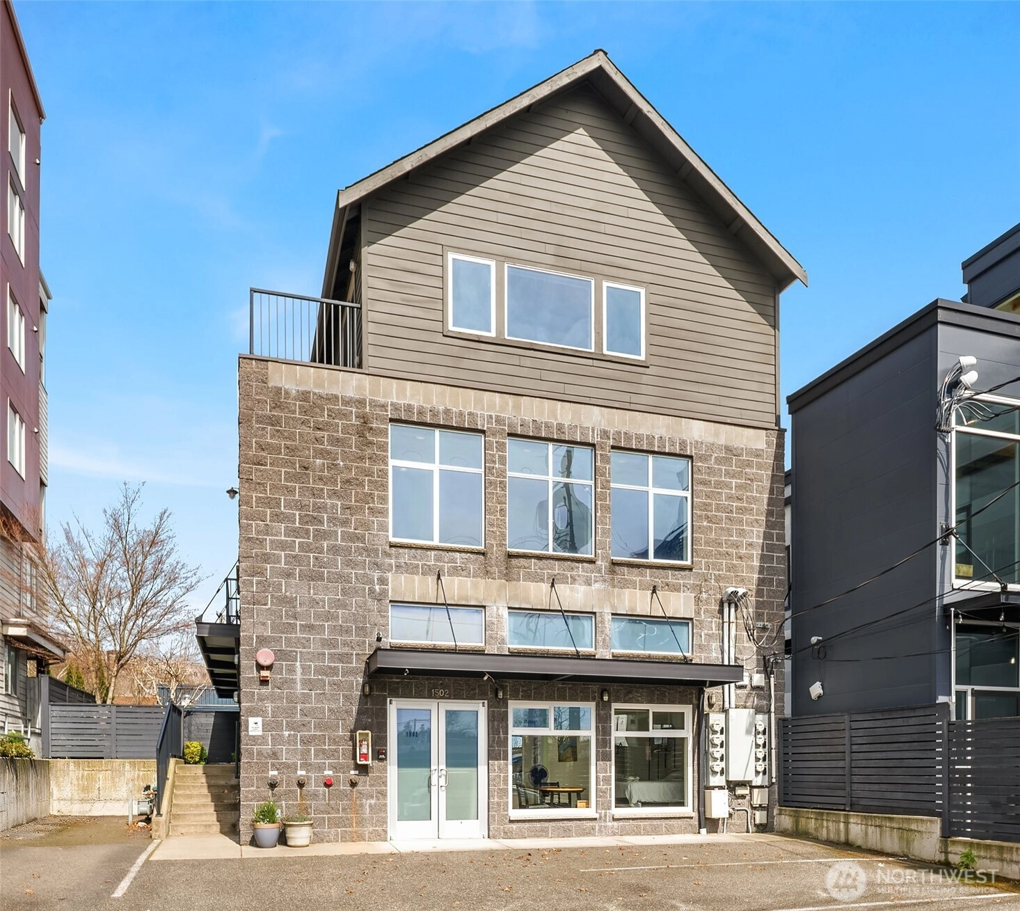 1502 NW 52nd St Seattle WA 98107