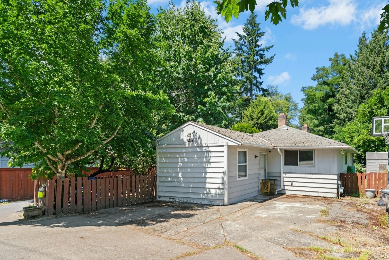 7218 NE 155th St Kenmore WA 98028