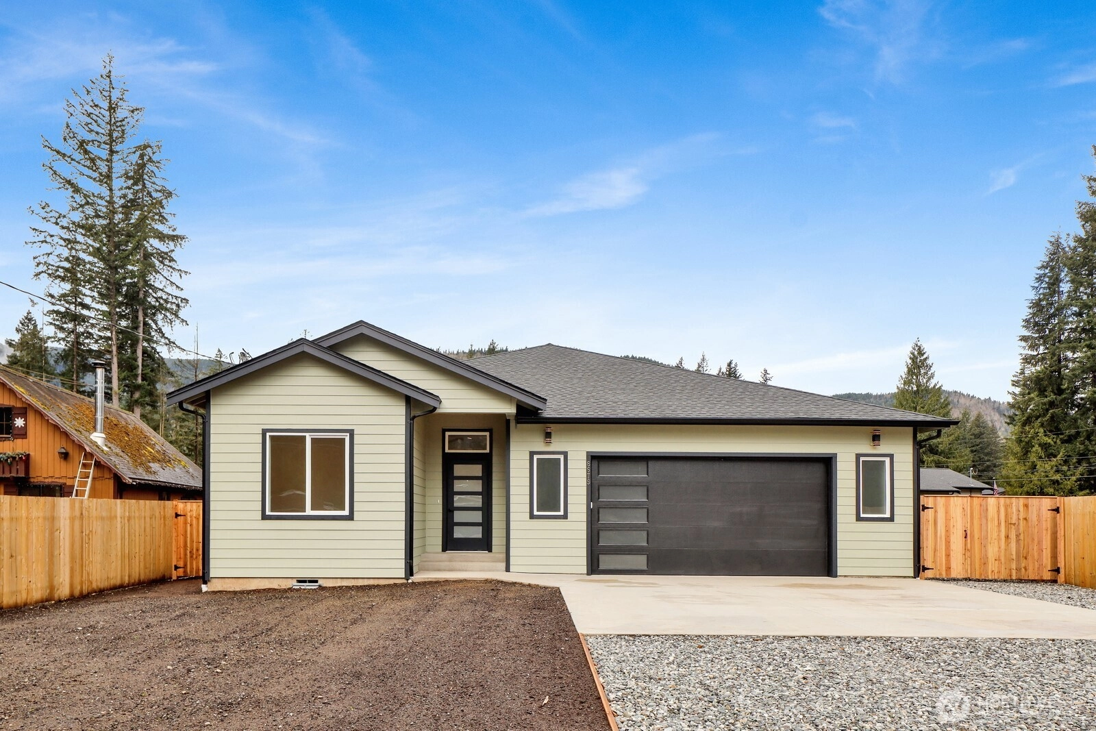 8679 Bell Ct Maple Falls WA 98266