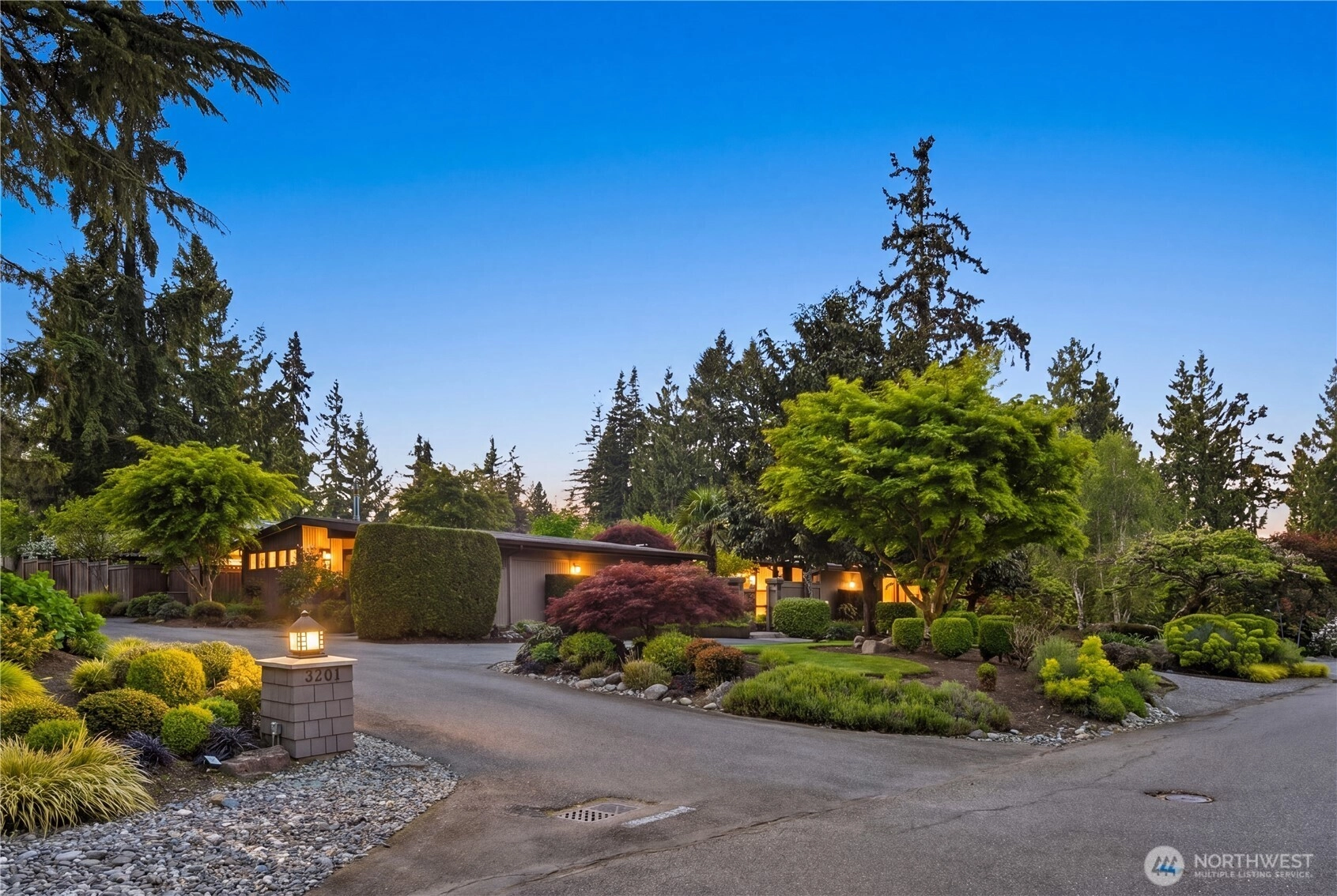 3215 78th Pl NE Unit  Medina WA 98039