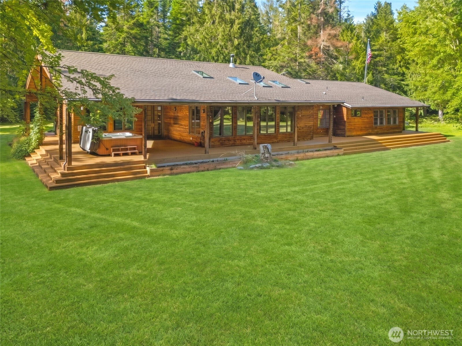25 Lostwood Ln Sequim WA 98382