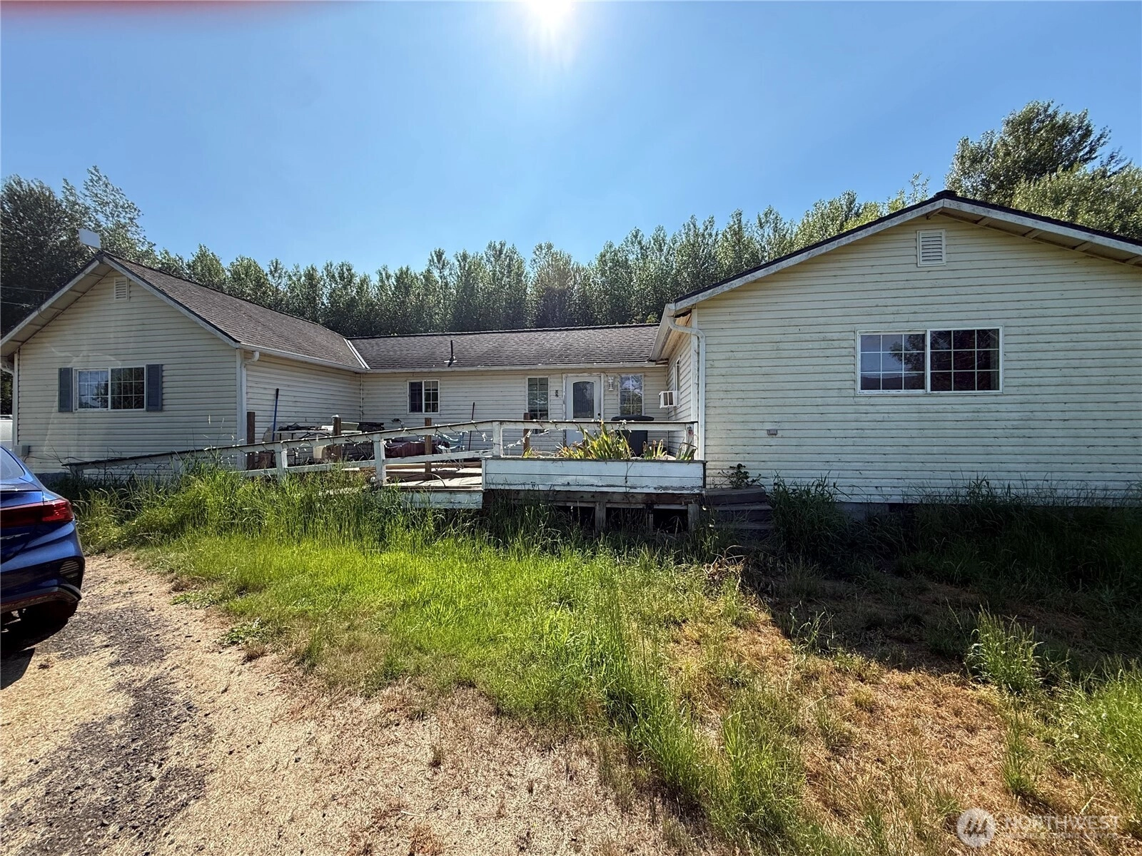 664 State Route 409 Cathlamet WA 98612