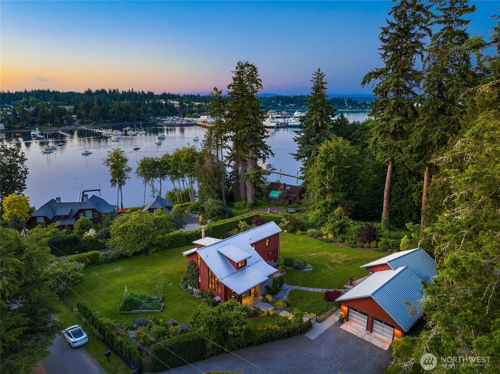 6017 Rose Loop NE Bainbridge Island WA 98110