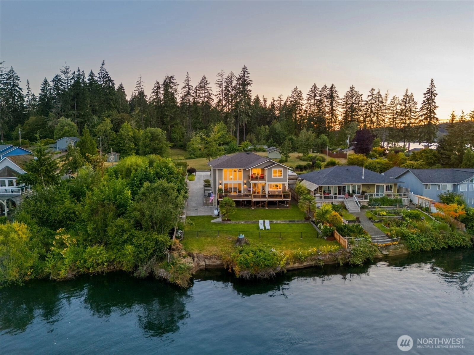 31 SE Skookum View Dr Shelton WA 98584