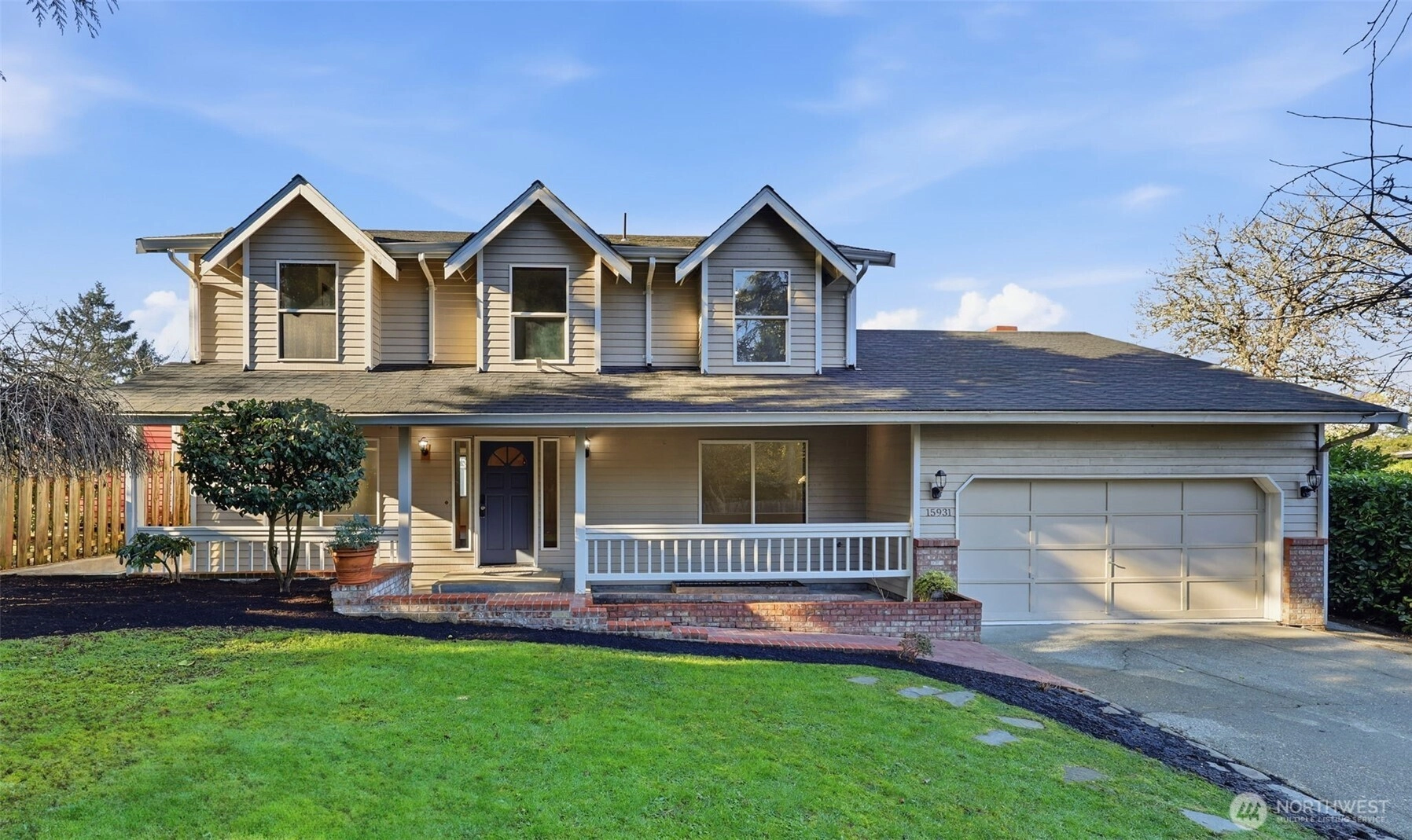 15931 22nd Ave SW Unit  Burien WA 98166