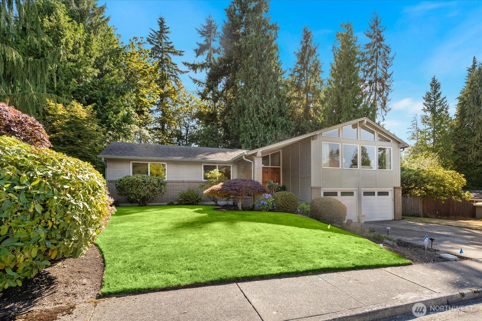 17202 Sealawn Pl Edmonds WA 98026