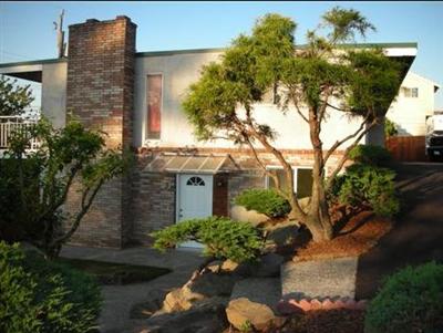 2932 Mayfair Ave N Unit 4 Unit 4 Seattle WA 98109