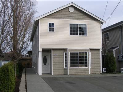 10406 17th Ave SW Unit  Seattle WA 98146