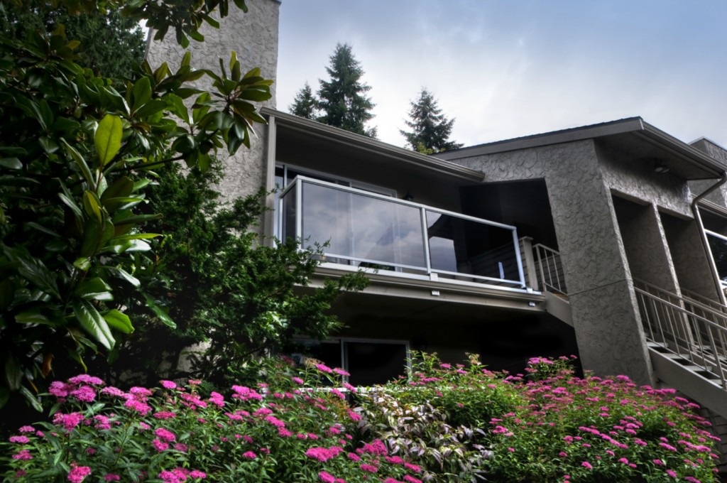 12037 100th Ave NE Unit 201 Unit 201 Kirkland WA 98034