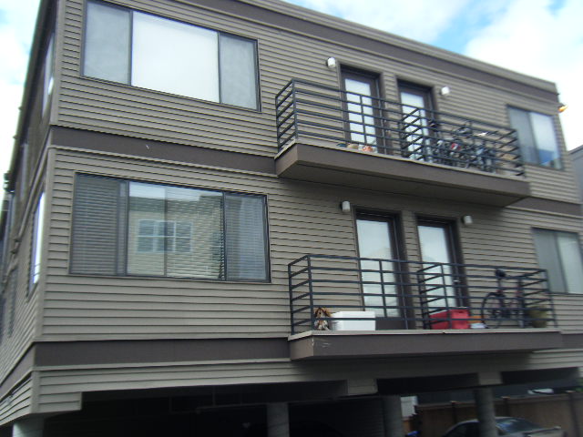 2316 44th Ave SW Unit 201 Unit 201 Seattle WA 98116