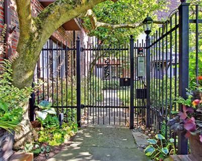 1305 E Republican St Unit 2 Unit 2 Seattle WA 98102