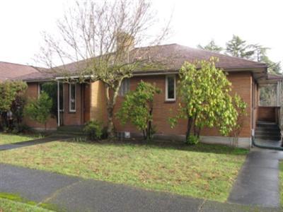 1902 26th Ave W Seattle WA 98199