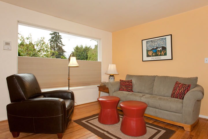 3917 SW Raymond St Unit 101 Unit 101 Seattle WA 98136