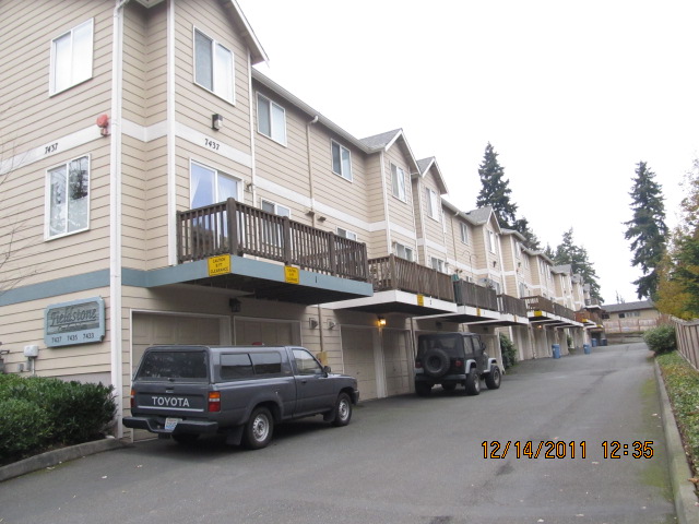 7437 210th St SW Unit 4 Unit 4 Edmonds WA 98026