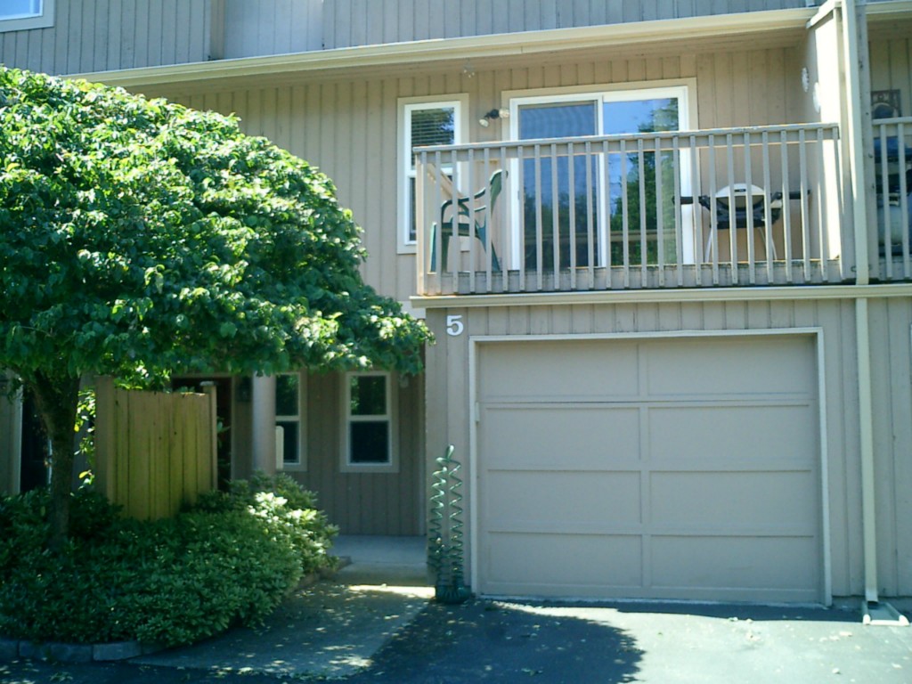 23401 48th Ave W Unit 5 Unit 5 Mountlake Terrace WA 98043