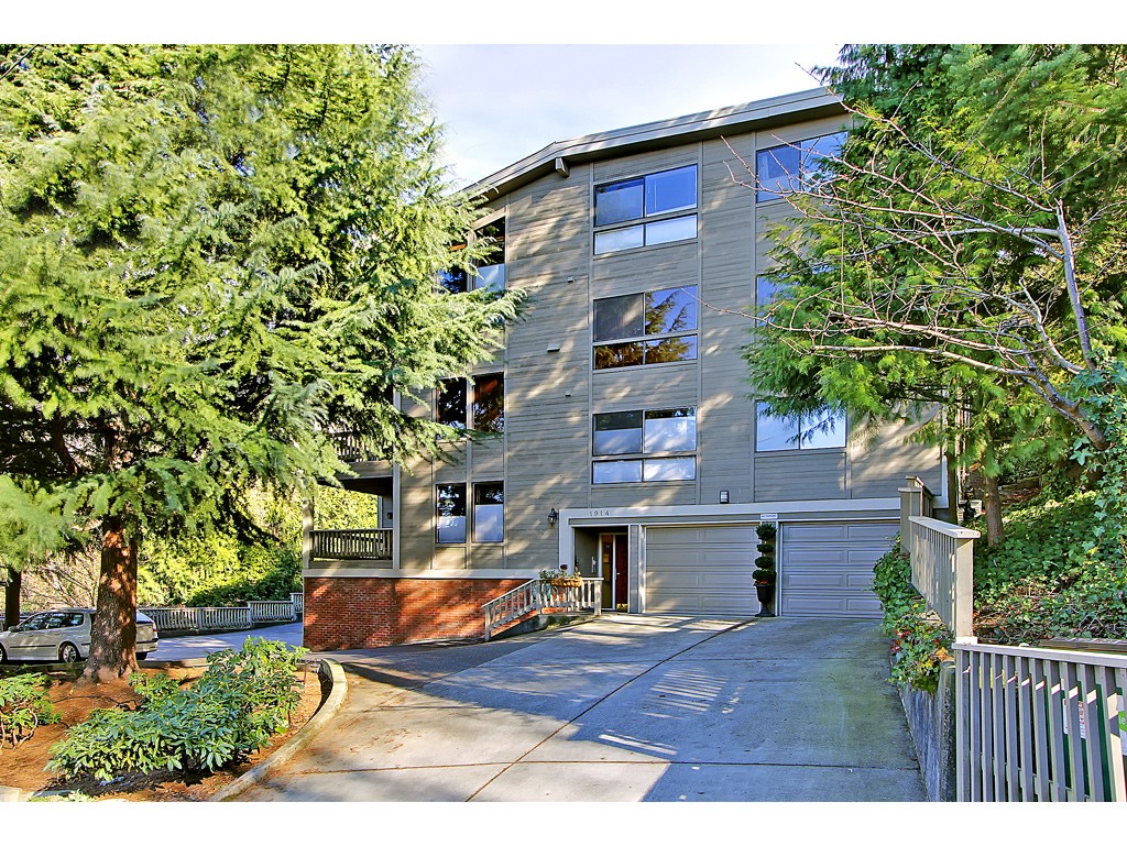 1914 13th Ave W Unit 301 Unit 301 Seattle WA 98199