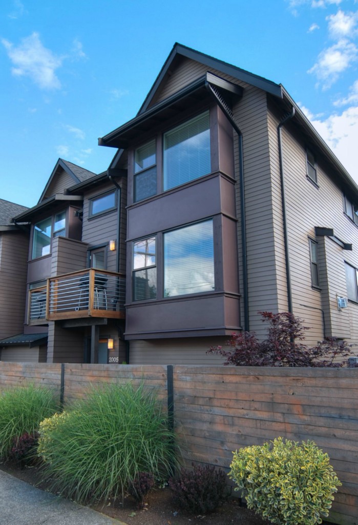 2005 NW 58th St Seattle WA 98107