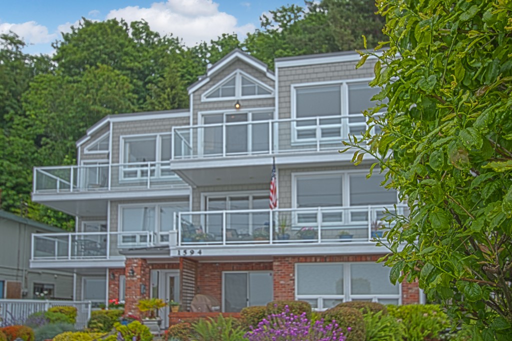 1594 Alki Ave SW Unit 302 Unit 302 Seattle WA 98116
