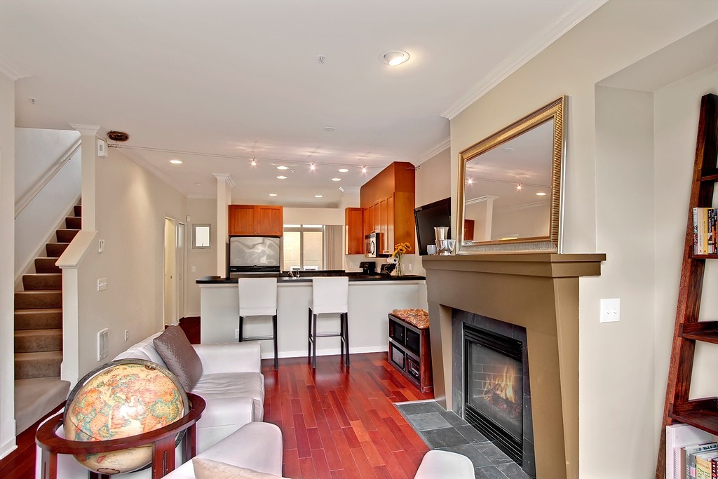 3671 Dayton Ave N Unit 5 Unit 5 Seattle WA 98103