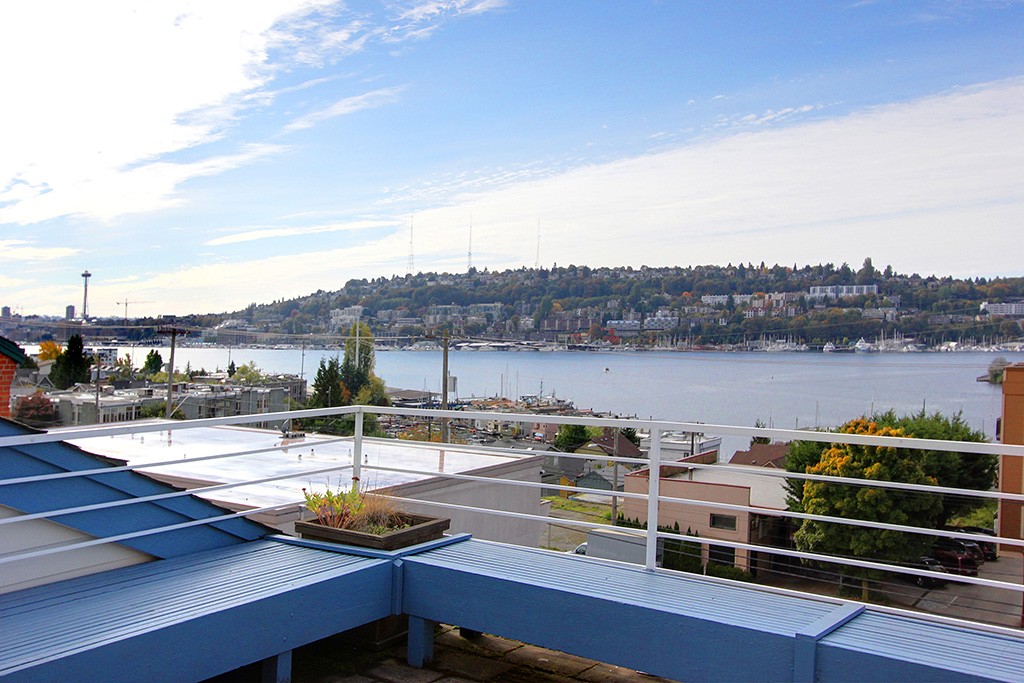 2727 Franklin Ave E Unit 302 Unit 302 Seattle WA 98102