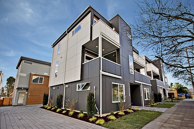 1515 NW 64th St Seattle WA 98107