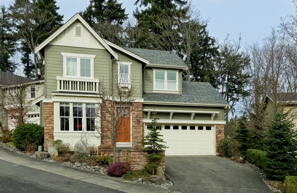 1711 100th Ave NE Bellevue WA 98004