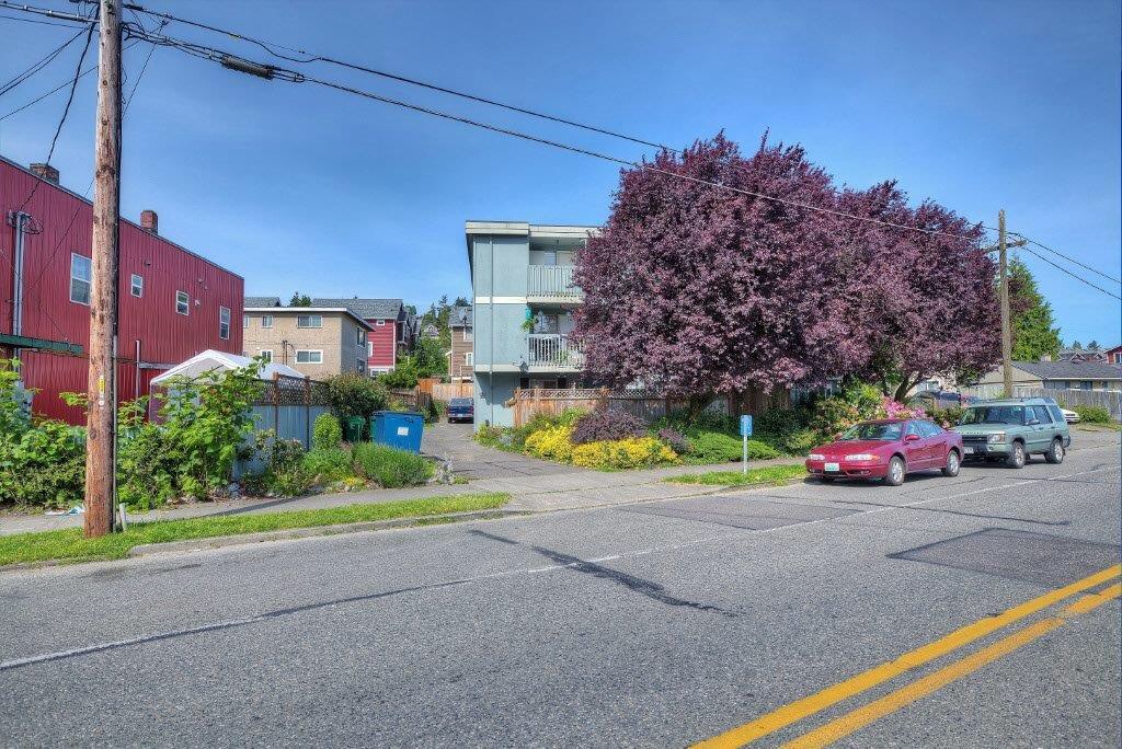 3413 Gilman Ave W Unit 302 Unit 302 Seattle WA 98199