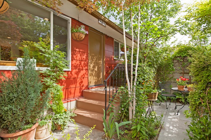 1702 14th Ave S Seattle WA 98144