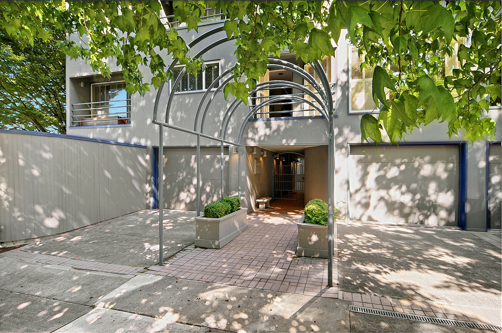 1900 Taylor Ave N Unit B Unit B Seattle WA 98109