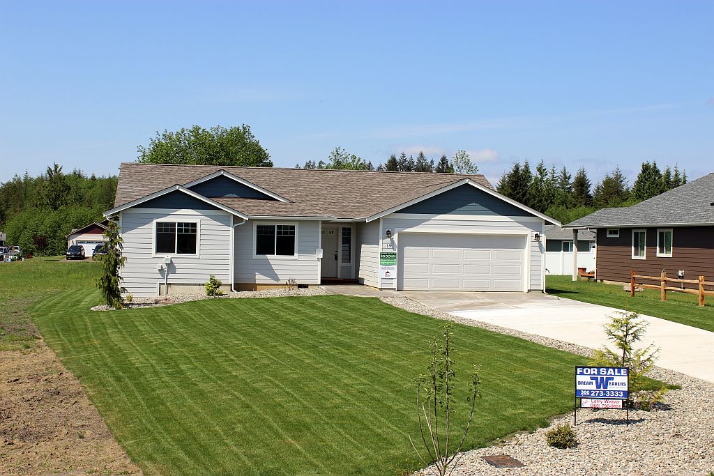 19 Timber Ln Unit  Elma WA 98541
