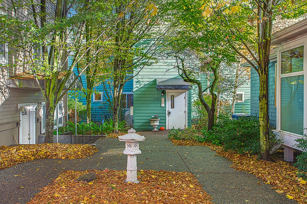 3622 Whitman Ave N Unit 101 Unit 101 Seattle WA 98103