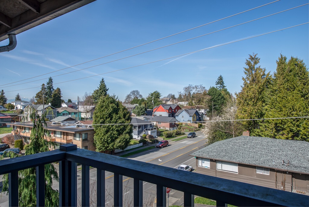 3917 SW Raymond St Unit 302 Unit 302 Seattle WA 98136