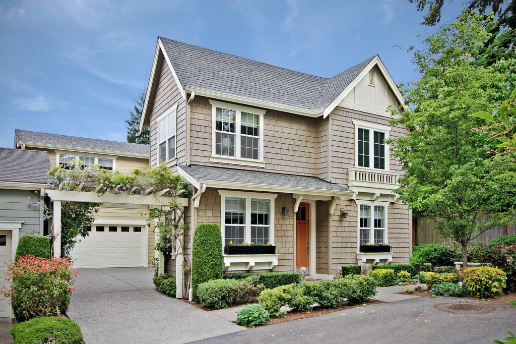 1735 100th Ave NE Bellevue WA 98004