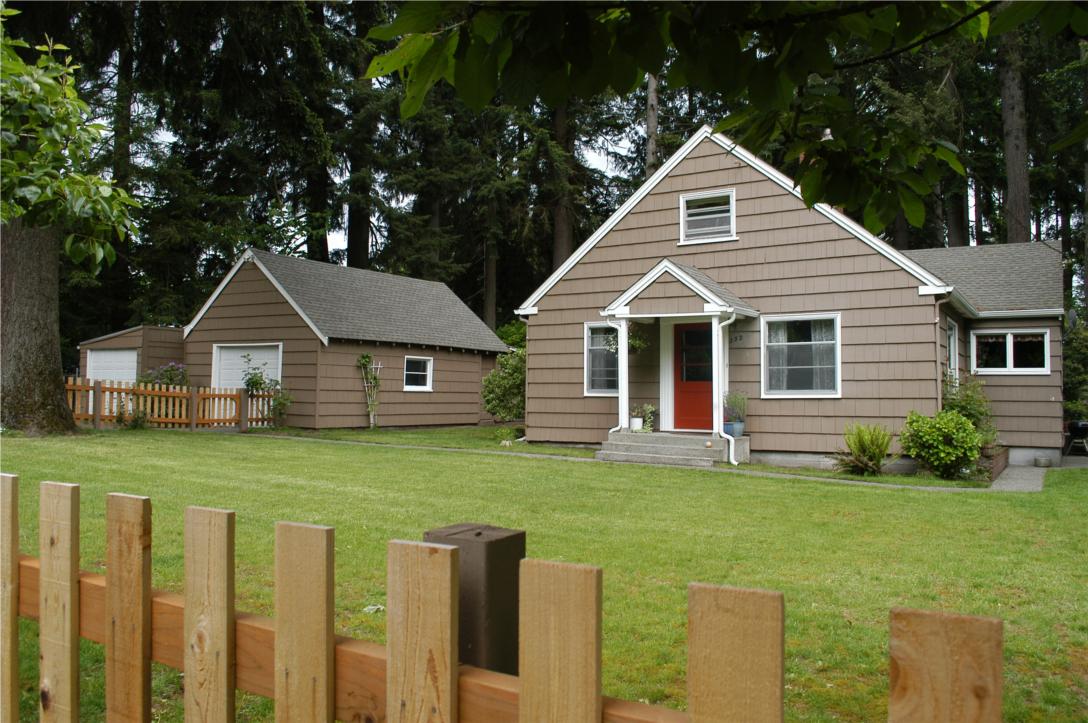 232 Lark St SW Tumwater WA 98512