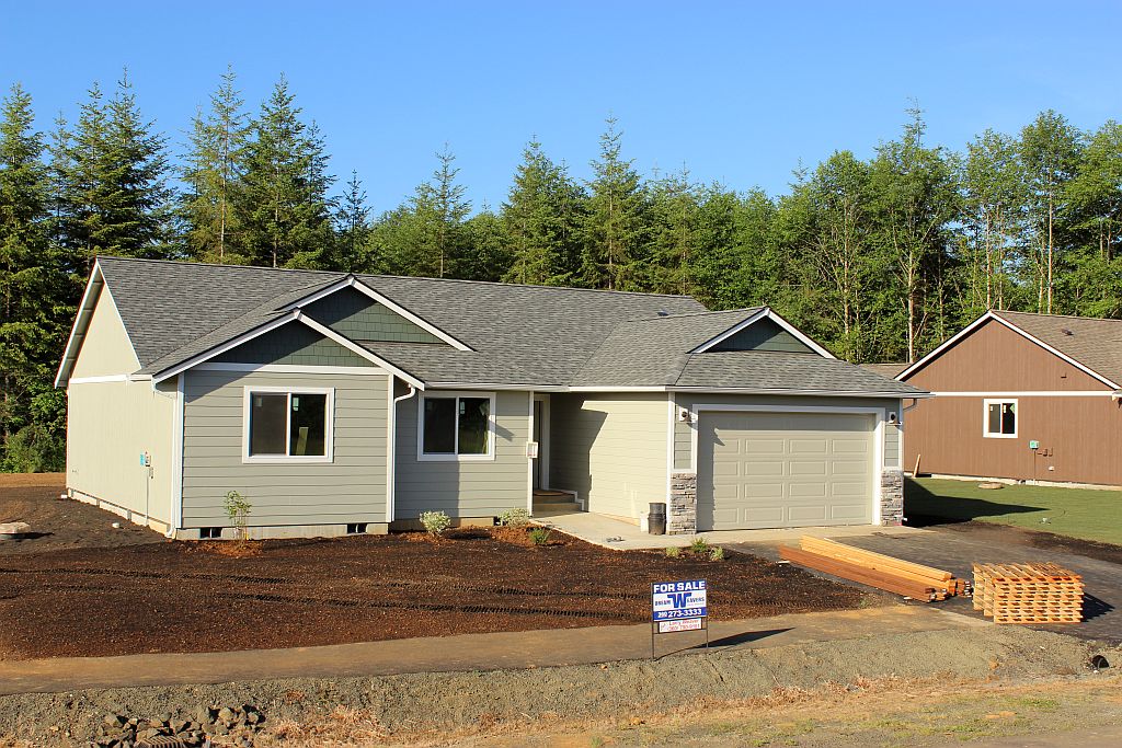 10 Ridgetop Ln Unit  Elma WA 98541