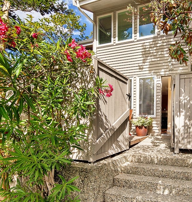 2030 42nd Ave E Unit 2 Unit 2 Seattle WA 98112