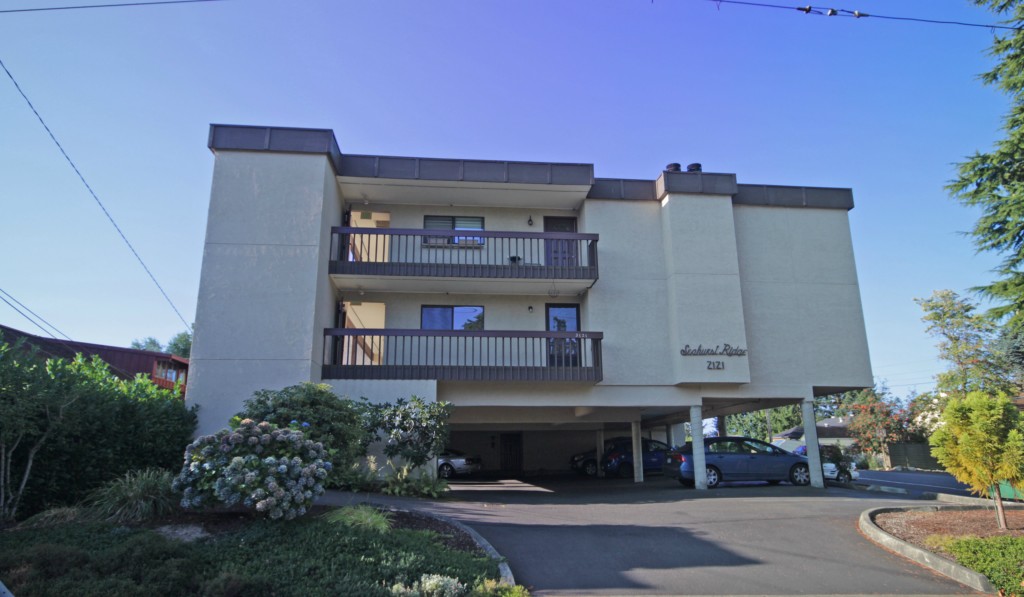 2121 SW 152nd St Unit 203 Unit 203 Burien WA 98166