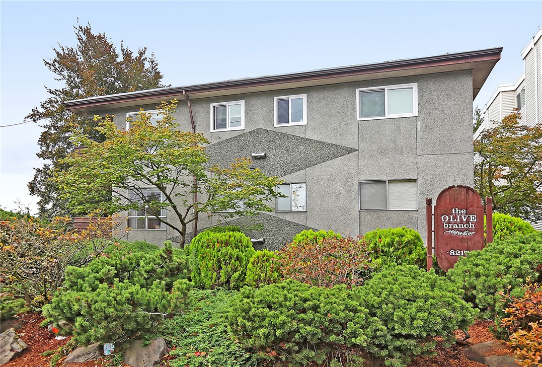 8217 5th Ave NE Unit 202 Unit 202 Seattle WA 98115