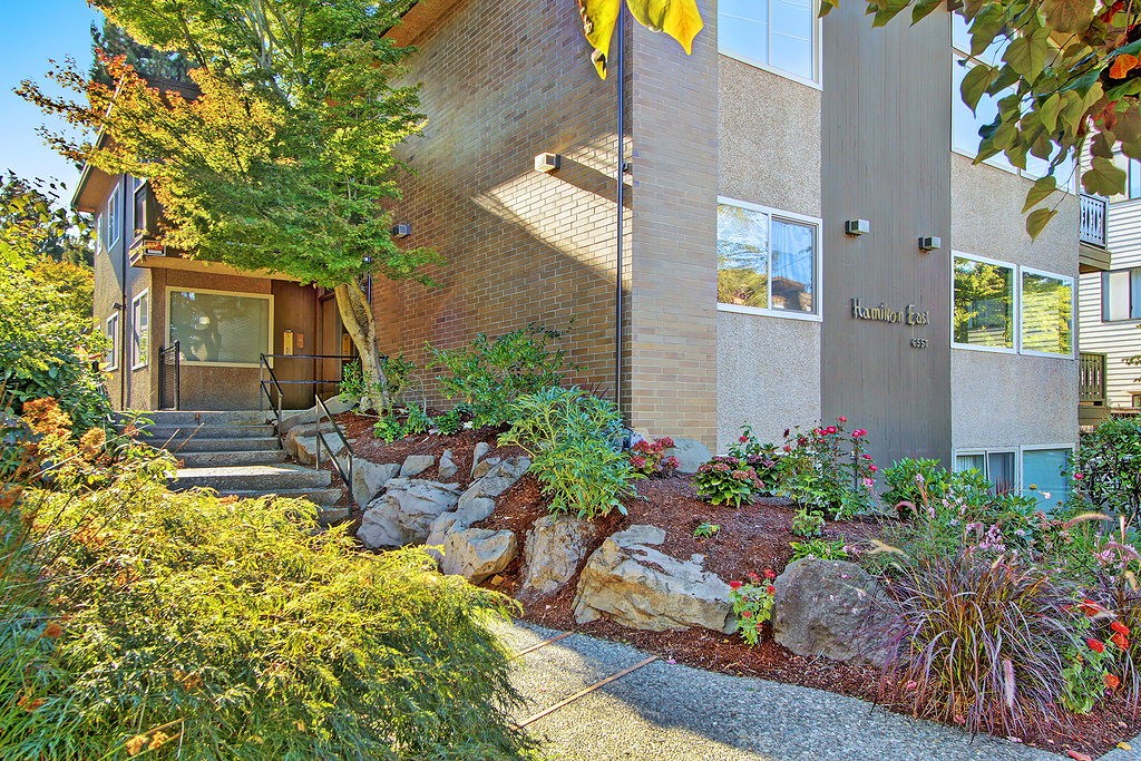 6557 4th Ave NE Unit 3 Unit 3 Seattle WA 98115
