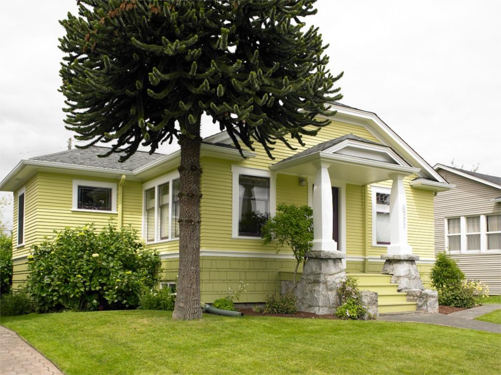 6311 46th Ave SW Seattle WA 98136