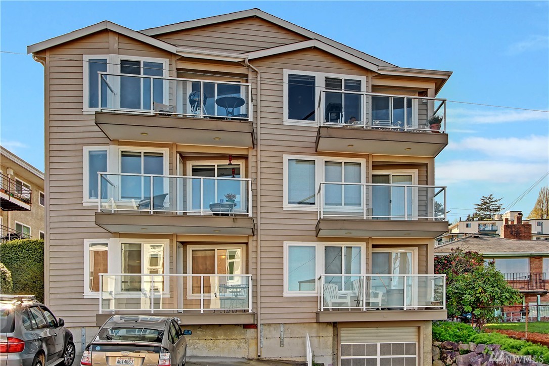 2432 Dexter Ave N Unit 101 Unit 101 Seattle WA 98109