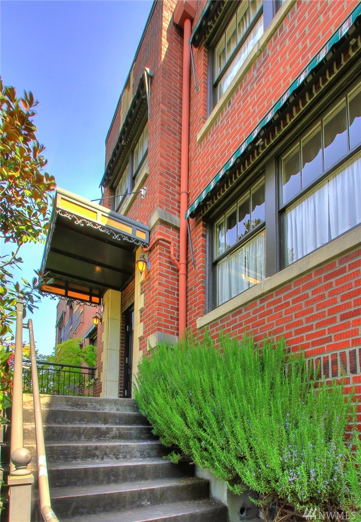 2634 Franklin Ave E Unit 201 Unit 201 Seattle WA 98102