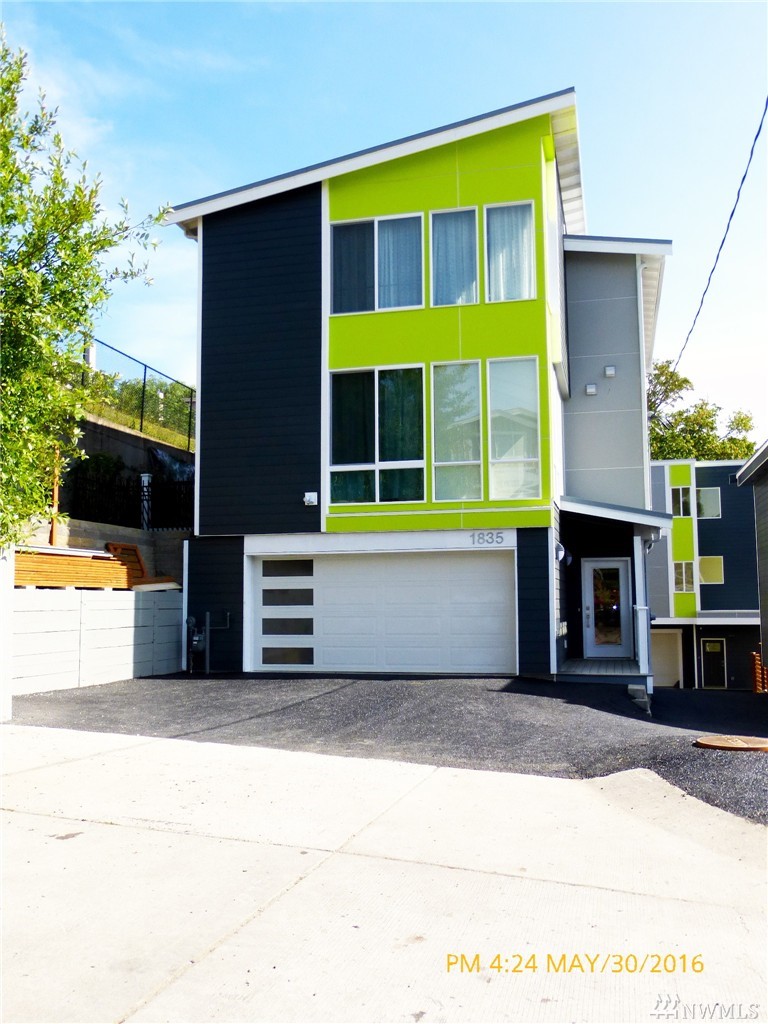 1835 S Bennett St Unit  Seattle WA 98108