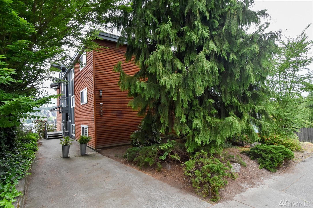 3053 14th Ave W Unit 1 Unit 1 Seattle WA 98119