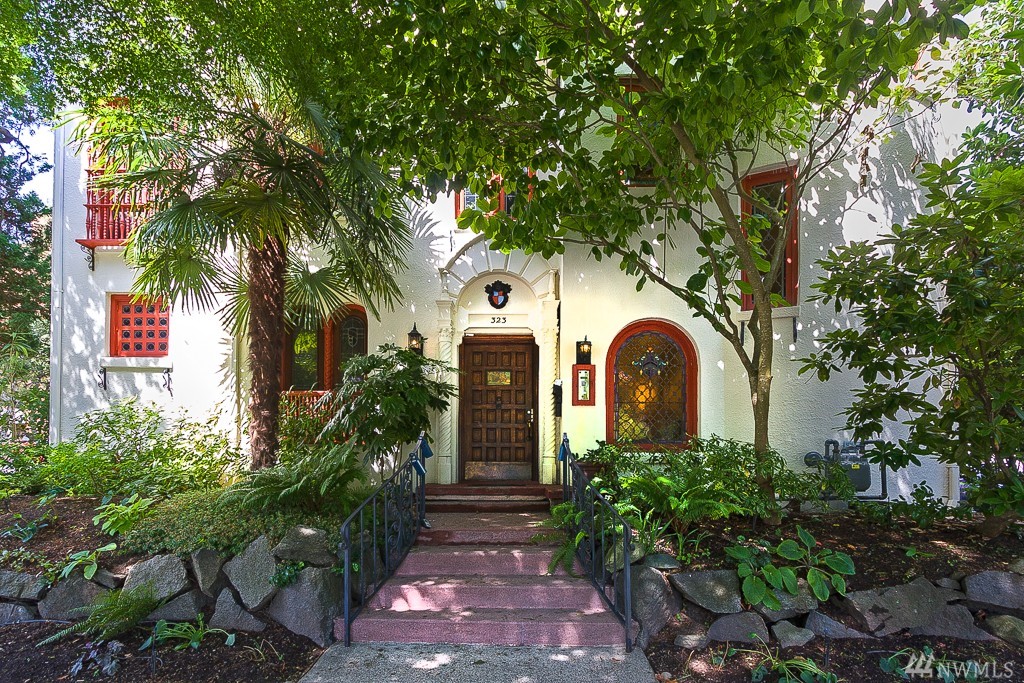 323 16th Ave E Unit 304 Unit 304 Seattle WA 98112